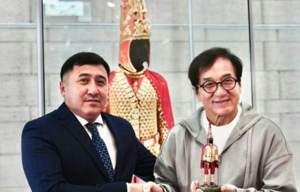 Kazakh-Museum-JackieChan1